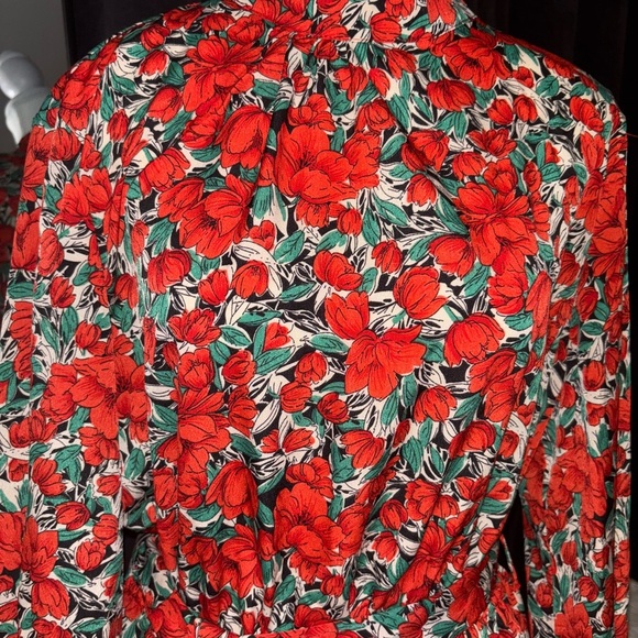 ❤️Backless Red Floral Dress -New!!! - Picture 3 of 5